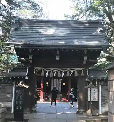赤坂氷川神社の山門・神門