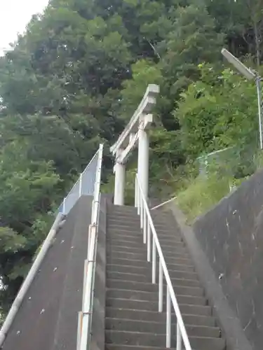 北新羽杉山神社の鳥居