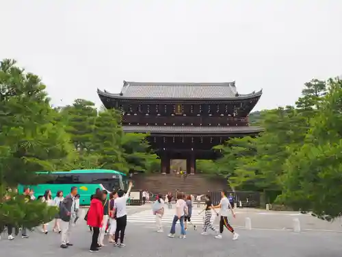 知恩院の山門