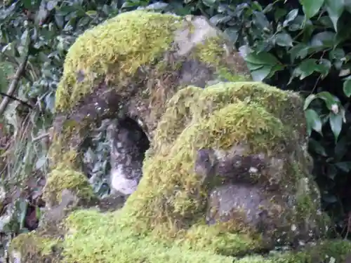 天日名鳥命神社の狛犬