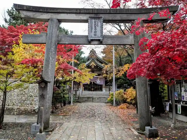 彌彦神社 (伊夜日子神社)の鳥居
