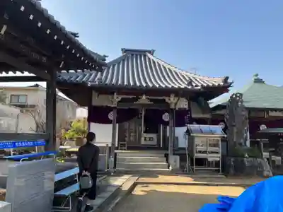 文殊院の本殿・本堂