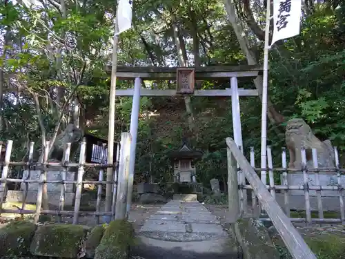 三渓園天満宮の鳥居