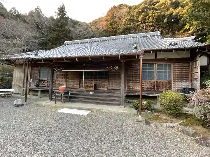 長徳寺の本殿・本堂