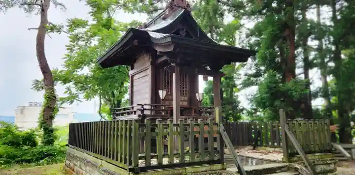 上杉神社の本殿・本堂