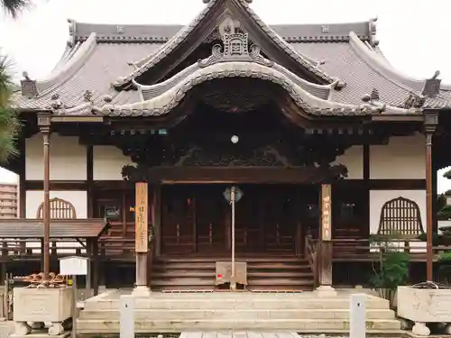 大慶寺の本殿