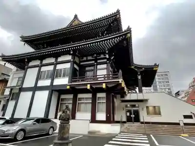 霊雲寺の本殿・本堂