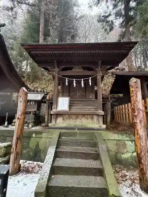 彌榮神社の{uncategorized: "未分類", other: "その他", undefined: "問題あり", building: "その他建物", grave: "お墓", sacred_gate: "鳥居", guardian: "狛犬", statue: "像", buddha: "仏像", history: "歴史", nature: "自然", garden: "庭園", animal: "動物", pagoda: "塔", temizu: "手水舎", mountain_gate: "山門・神門", sanctuary: "本殿・本堂", subordinate: "末社・摂社", art: "芸術", scenery: "景色", jizo: "地蔵", ema: "絵馬", goshuin: "御朱印", omikuji: "おみくじ", items: "授与品その他", amulet: "お守り", goshuincho: "御朱印帳", eats: "食事", festival: "お祭り", votive_dance: "神楽", shichigosan: "七五三参", wedding: "結婚式", experience: "体験その他", initially: "初詣", around: "周辺", anti_infection: "感染症対策"}