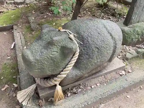 葛西神社の像