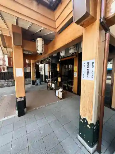 融通尊寺の{uncategorized: "未分類", other: "その他", undefined: "問題あり", building: "その他建物", grave: "お墓", sacred_gate: "鳥居", guardian: "狛犬", statue: "像", buddha: "仏像", history: "歴史", nature: "自然", garden: "庭園", animal: "動物", pagoda: "塔", temizu: "手水舎", mountain_gate: "山門・神門", sanctuary: "本殿・本堂", subordinate: "末社・摂社", art: "芸術", scenery: "景色", jizo: "地蔵", ema: "絵馬", goshuin: "御朱印", omikuji: "おみくじ", items: "授与品その他", amulet: "お守り", goshuincho: "御朱印帳", eats: "食事", festival: "お祭り", votive_dance: "神楽", shichigosan: "七五三参", wedding: "結婚式", experience: "体験その他", initially: "初詣", around: "周辺", anti_infection: "感染症対策"}