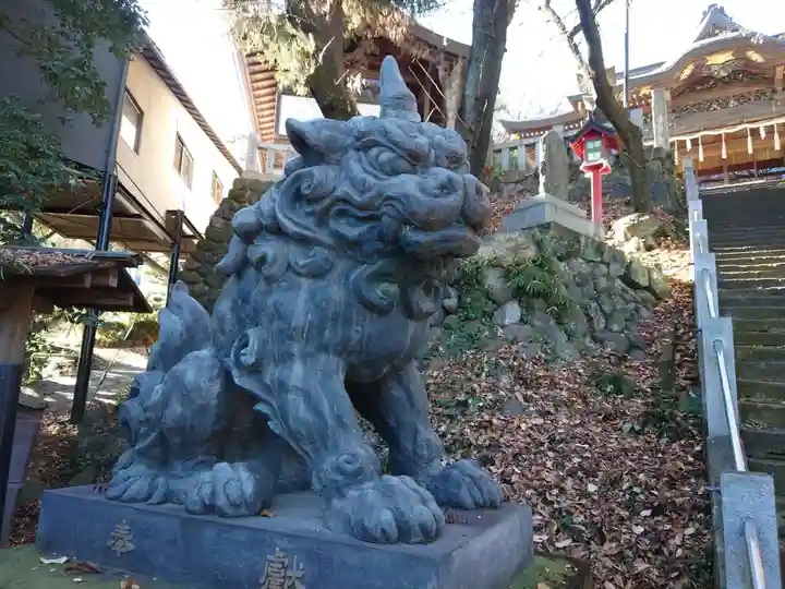山名八幡宮の狛犬