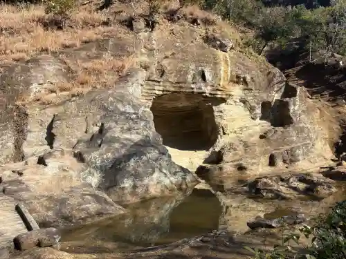 瑞泉寺の{uncategorized: "未分類", other: "その他", undefined: "問題あり", building: "その他建物", grave: "お墓", sacred_gate: "鳥居", guardian: "狛犬", statue: "像", buddha: "仏像", history: "歴史", nature: "自然", garden: "庭園", animal: "動物", pagoda: "塔", temizu: "手水舎", mountain_gate: "山門・神門", sanctuary: "本殿・本堂", subordinate: "末社・摂社", art: "芸術", scenery: "景色", jizo: "地蔵", ema: "絵馬", goshuin: "御朱印", omikuji: "おみくじ", items: "授与品その他", amulet: "お守り", goshuincho: "御朱印帳", eats: "食事", festival: "お祭り", votive_dance: "神楽", shichigosan: "七五三参", wedding: "結婚式", experience: "体験その他", initially: "初詣", around: "周辺", anti_infection: "感染症対策"}