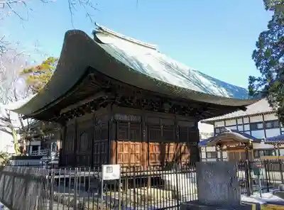 高倉寺の本殿・本堂