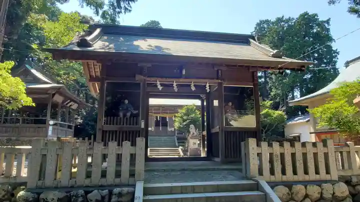草薙神社の山門・神門