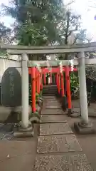 鳩森八幡神社の鳥居