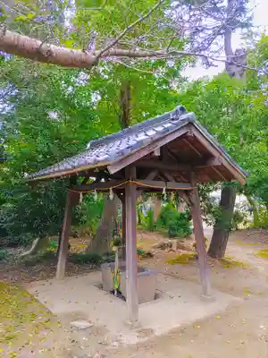 神明社（陸田本町）の手水舎