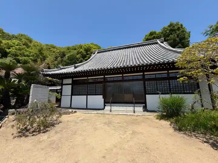 大山寺の{uncategorized: "未分類", other: "その他", undefined: "問題あり", building: "その他建物", grave: "お墓", sacred_gate: "鳥居", guardian: "狛犬", statue: "像", buddha: "仏像", history: "歴史", nature: "自然", garden: "庭園", animal: "動物", pagoda: "塔", temizu: "手水舎", mountain_gate: "山門・神門", sanctuary: "本殿・本堂", subordinate: "末社・摂社", art: "芸術", scenery: "景色", jizo: "地蔵", ema: "絵馬", goshuin: "御朱印", omikuji: "おみくじ", items: "授与品その他", amulet: "お守り", goshuincho: "御朱印帳", eats: "食事", festival: "お祭り", votive_dance: "神楽", shichigosan: "七五三参", wedding: "結婚式", experience: "体験その他", initially: "初詣", around: "周辺", anti_infection: "感染症対策"}