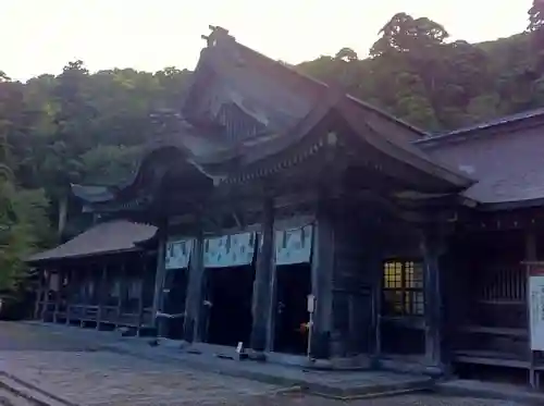 大神山神社奥宮の本殿