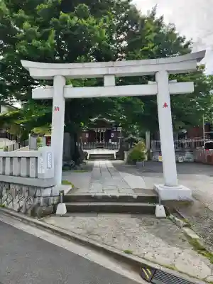 滝野川八幡神社の{uncategorized: "未分類", other: "その他", undefined: "問題あり", building: "その他建物", grave: "お墓", sacred_gate: "鳥居", guardian: "狛犬", statue: "像", buddha: "仏像", history: "歴史", nature: "自然", garden: "庭園", animal: "動物", pagoda: "塔", temizu: "手水舎", mountain_gate: "山門・神門", sanctuary: "本殿・本堂", subordinate: "末社・摂社", art: "芸術", scenery: "景色", jizo: "地蔵", ema: "絵馬", goshuin: "御朱印", omikuji: "おみくじ", items: "授与品その他", amulet: "お守り", goshuincho: "御朱印帳", eats: "食事", festival: "お祭り", votive_dance: "神楽", shichigosan: "七五三参", wedding: "結婚式", experience: "体験その他", initially: "初詣", around: "周辺", anti_infection: "感染症対策"}