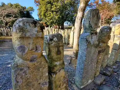 羅漢寺の像