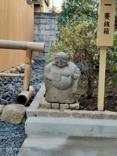 小石川大神宮の像