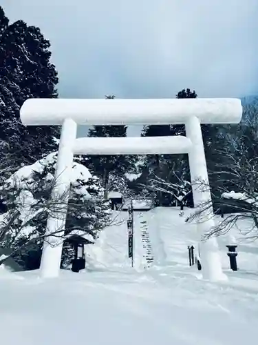 土津神社｜こどもと出世の神さまの鳥居