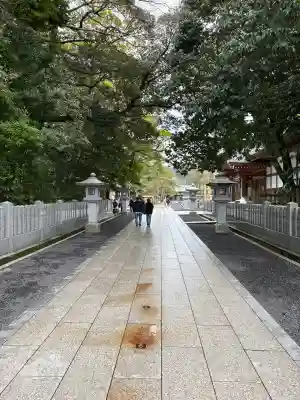 氣比神宮の{uncategorized: "未分類", other: "その他", undefined: "問題あり", building: "その他建物", grave: "お墓", sacred_gate: "鳥居", guardian: "狛犬", statue: "像", buddha: "仏像", history: "歴史", nature: "自然", garden: "庭園", animal: "動物", pagoda: "塔", temizu: "手水舎", mountain_gate: "山門・神門", sanctuary: "本殿・本堂", subordinate: "末社・摂社", art: "芸術", scenery: "景色", jizo: "地蔵", ema: "絵馬", goshuin: "御朱印", omikuji: "おみくじ", items: "授与品その他", amulet: "お守り", goshuincho: "御朱印帳", eats: "食事", festival: "お祭り", votive_dance: "神楽", shichigosan: "七五三参", wedding: "結婚式", experience: "体験その他", initially: "初詣", around: "周辺", anti_infection: "感染症対策"}