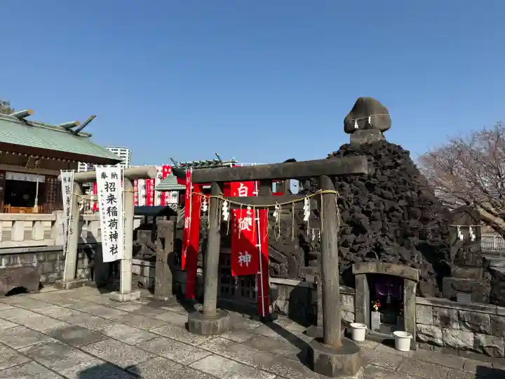 石濱神社の{uncategorized: "未分類", other: "その他", undefined: "問題あり", building: "その他建物", grave: "お墓", sacred_gate: "鳥居", guardian: "狛犬", statue: "像", buddha: "仏像", history: "歴史", nature: "自然", garden: "庭園", animal: "動物", pagoda: "塔", temizu: "手水舎", mountain_gate: "山門・神門", sanctuary: "本殿・本堂", subordinate: "末社・摂社", art: "芸術", scenery: "景色", jizo: "地蔵", ema: "絵馬", goshuin: "御朱印", omikuji: "おみくじ", items: "授与品その他", amulet: "お守り", goshuincho: "御朱印帳", eats: "食事", festival: "お祭り", votive_dance: "神楽", shichigosan: "七五三参", wedding: "結婚式", experience: "体験その他", initially: "初詣", around: "周辺", anti_infection: "感染症対策"}