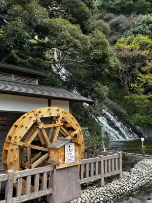 清水寺の{uncategorized: "未分類", other: "その他", undefined: "問題あり", building: "その他建物", grave: "お墓", sacred_gate: "鳥居", guardian: "狛犬", statue: "像", buddha: "仏像", history: "歴史", nature: "自然", garden: "庭園", animal: "動物", pagoda: "塔", temizu: "手水舎", mountain_gate: "山門・神門", sanctuary: "本殿・本堂", subordinate: "末社・摂社", art: "芸術", scenery: "景色", jizo: "地蔵", ema: "絵馬", goshuin: "御朱印", omikuji: "おみくじ", items: "授与品その他", amulet: "お守り", goshuincho: "御朱印帳", eats: "食事", festival: "お祭り", votive_dance: "神楽", shichigosan: "七五三参", wedding: "結婚式", experience: "体験その他", initially: "初詣", around: "周辺", anti_infection: "感染症対策"}