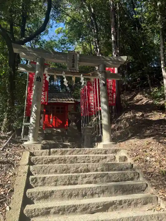 星田妙見宮の{uncategorized: "未分類", other: "その他", undefined: "問題あり", building: "その他建物", grave: "お墓", sacred_gate: "鳥居", guardian: "狛犬", statue: "像", buddha: "仏像", history: "歴史", nature: "自然", garden: "庭園", animal: "動物", pagoda: "塔", temizu: "手水舎", mountain_gate: "山門・神門", sanctuary: "本殿・本堂", subordinate: "末社・摂社", art: "芸術", scenery: "景色", jizo: "地蔵", ema: "絵馬", goshuin: "御朱印", omikuji: "おみくじ", items: "授与品その他", amulet: "お守り", goshuincho: "御朱印帳", eats: "食事", festival: "お祭り", votive_dance: "神楽", shichigosan: "七五三参", wedding: "結婚式", experience: "体験その他", initially: "初詣", around: "周辺", anti_infection: "感染症対策"}