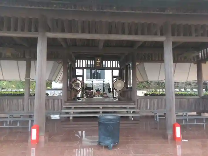 本佛寺の本殿・本堂