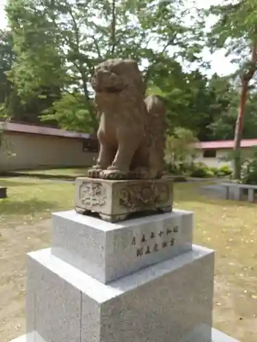 仁木神社の狛犬