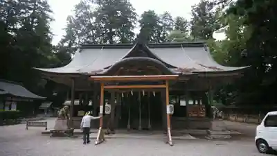 伊和神社の本殿・本堂