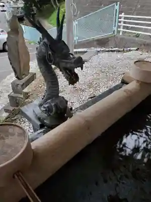 春日神社の手水舎