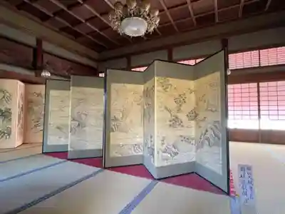 横山大観作の彫刻の下絵です。