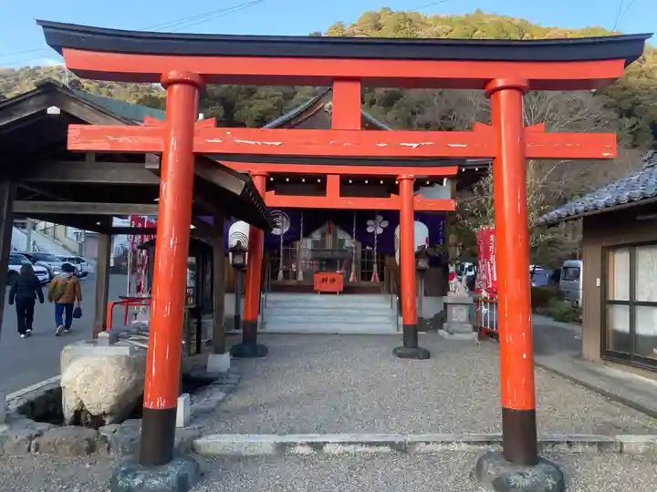 多度稲荷神社の鳥居