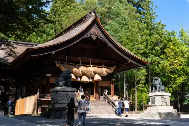 諏訪大社下社秋宮(長野県)