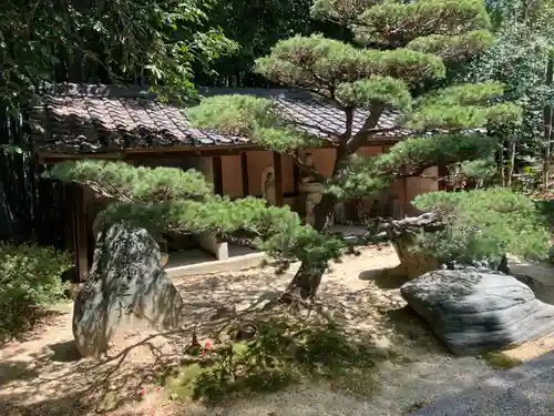 桃巌寺の庭園