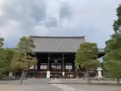 清凉寺の本殿