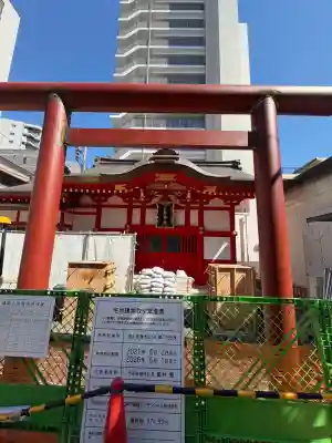 三島神社の{uncategorized: "未分類", other: "その他", undefined: "問題あり", building: "その他建物", grave: "お墓", sacred_gate: "鳥居", guardian: "狛犬", statue: "像", buddha: "仏像", history: "歴史", nature: "自然", garden: "庭園", animal: "動物", pagoda: "塔", temizu: "手水舎", mountain_gate: "山門・神門", sanctuary: "本殿・本堂", subordinate: "末社・摂社", art: "芸術", scenery: "景色", jizo: "地蔵", ema: "絵馬", goshuin: "御朱印", omikuji: "おみくじ", items: "授与品その他", amulet: "お守り", goshuincho: "御朱印帳", eats: "食事", festival: "お祭り", votive_dance: "神楽", shichigosan: "七五三参", wedding: "結婚式", experience: "体験その他", initially: "初詣", around: "周辺", anti_infection: "感染症対策"}