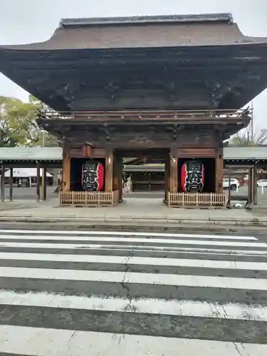 尾張大國霊神社（国府宮）の山門