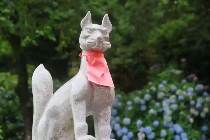 高屋敷稲荷神社の狛犬
