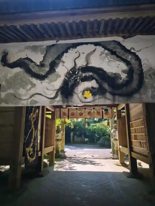 大水上神社の{uncategorized: "未分類", other: "その他", undefined: "問題あり", building: "その他建物", grave: "お墓", sacred_gate: "鳥居", guardian: "狛犬", statue: "像", buddha: "仏像", history: "歴史", nature: "自然", garden: "庭園", animal: "動物", pagoda: "塔", temizu: "手水舎", mountain_gate: "山門・神門", sanctuary: "本殿・本堂", subordinate: "末社・摂社", art: "芸術", scenery: "景色", jizo: "地蔵", ema: "絵馬", goshuin: "御朱印", omikuji: "おみくじ", items: "授与品その他", amulet: "お守り", goshuincho: "御朱印帳", eats: "食事", festival: "お祭り", votive_dance: "神楽", shichigosan: "七五三参", wedding: "結婚式", experience: "体験その他", initially: "初詣", around: "周辺", anti_infection: "感染症対策"}