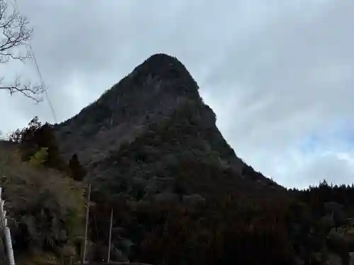 皇太神社の{uncategorized: "未分類", other: "その他", undefined: "問題あり", building: "その他建物", grave: "お墓", sacred_gate: "鳥居", guardian: "狛犬", statue: "像", buddha: "仏像", history: "歴史", nature: "自然", garden: "庭園", animal: "動物", pagoda: "塔", temizu: "手水舎", mountain_gate: "山門・神門", sanctuary: "本殿・本堂", subordinate: "末社・摂社", art: "芸術", scenery: "景色", jizo: "地蔵", ema: "絵馬", goshuin: "御朱印", omikuji: "おみくじ", items: "授与品その他", amulet: "お守り", goshuincho: "御朱印帳", eats: "食事", festival: "お祭り", votive_dance: "神楽", shichigosan: "七五三参", wedding: "結婚式", experience: "体験その他", initially: "初詣", around: "周辺", anti_infection: "感染症対策"}