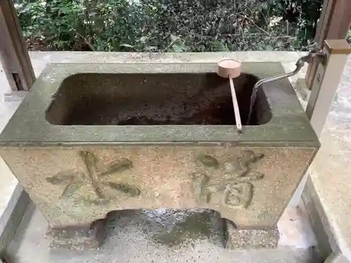 三明神社の手水舎