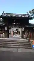 冠纓神社の山門・神門