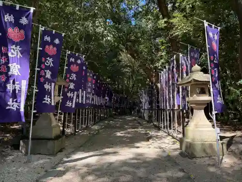 花窟神社の{uncategorized: "未分類", other: "その他", undefined: "問題あり", building: "その他建物", grave: "お墓", sacred_gate: "鳥居", guardian: "狛犬", statue: "像", buddha: "仏像", history: "歴史", nature: "自然", garden: "庭園", animal: "動物", pagoda: "塔", temizu: "手水舎", mountain_gate: "山門・神門", sanctuary: "本殿・本堂", subordinate: "末社・摂社", art: "芸術", scenery: "景色", jizo: "地蔵", ema: "絵馬", goshuin: "御朱印", omikuji: "おみくじ", items: "授与品その他", amulet: "お守り", goshuincho: "御朱印帳", eats: "食事", festival: "お祭り", votive_dance: "神楽", shichigosan: "七五三参", wedding: "結婚式", experience: "体験その他", initially: "初詣", around: "周辺", anti_infection: "感染症対策"}
