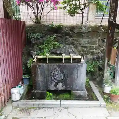 柳森神社の手水舎