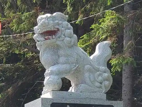 常呂神社の狛犬