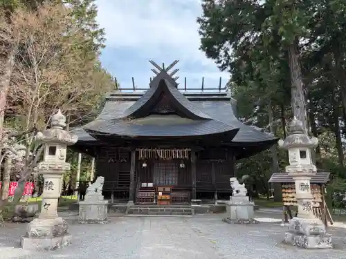 冨士御室浅間神社の{uncategorized: "未分類", other: "その他", undefined: "問題あり", building: "その他建物", grave: "お墓", sacred_gate: "鳥居", guardian: "狛犬", statue: "像", buddha: "仏像", history: "歴史", nature: "自然", garden: "庭園", animal: "動物", pagoda: "塔", temizu: "手水舎", mountain_gate: "山門・神門", sanctuary: "本殿・本堂", subordinate: "末社・摂社", art: "芸術", scenery: "景色", jizo: "地蔵", ema: "絵馬", goshuin: "御朱印", omikuji: "おみくじ", items: "授与品その他", amulet: "お守り", goshuincho: "御朱印帳", eats: "食事", festival: "お祭り", votive_dance: "神楽", shichigosan: "七五三参", wedding: "結婚式", experience: "体験その他", initially: "初詣", around: "周辺", anti_infection: "感染症対策"}